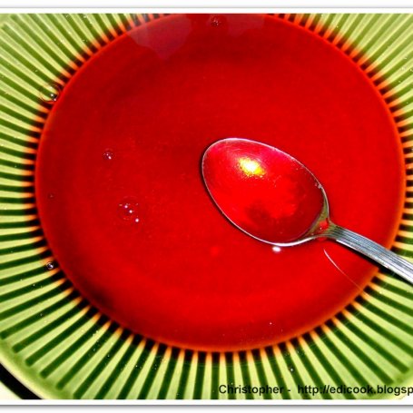 Krok 2 - Odwracany deser truskawkowo serowy. foto