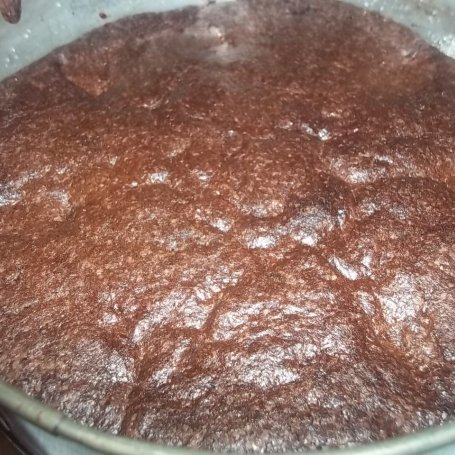 Krok 4 - Odwrócone ciasto czekoladowe z gruszkami foto
