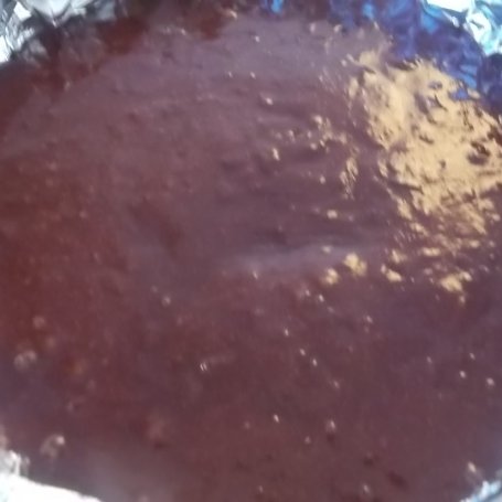 Krok 4 - Odwrócone ciasto czekoladowe foto