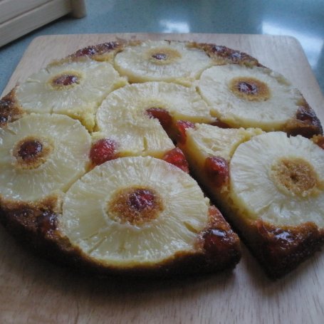 Krok 5 - Odwrócone ciasto z ananasem foto