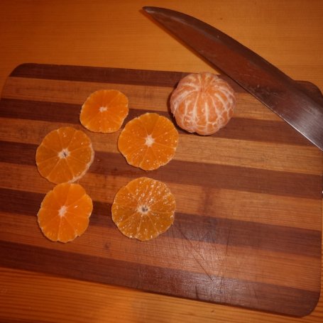 Krok 3 - Odwrócone czekoladowe muffinki z mandarynkami. foto