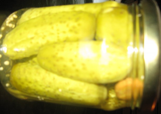 Fotografia przedstawiająca ogórki konserwowe