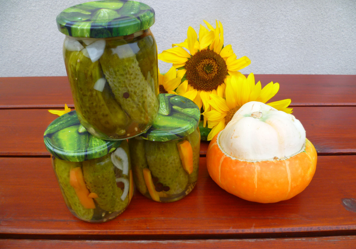 Ogórki w occie foto