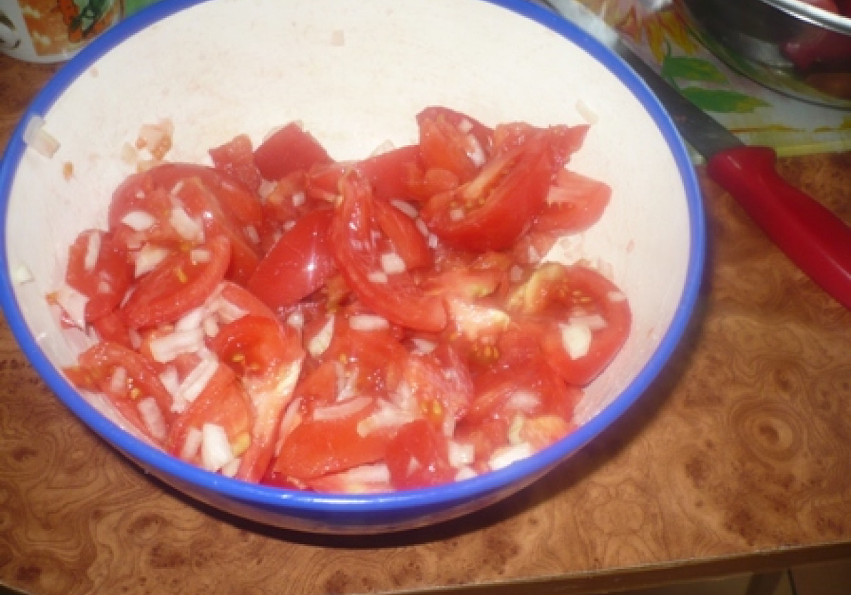 Ogórki z pomidorem foto