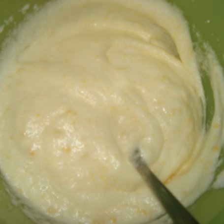 Krok 3 - Omlet biszkoptowy podany z sałatką warzywną i mozzarellą foto