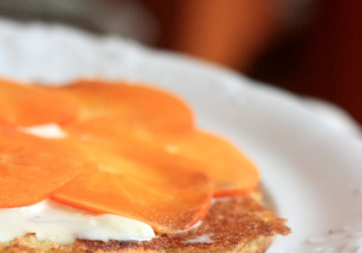 Omlet biszkoptowy z kaki foto