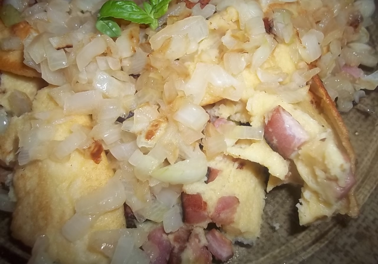 Omlet cesarski na słono z boczkiem foto
