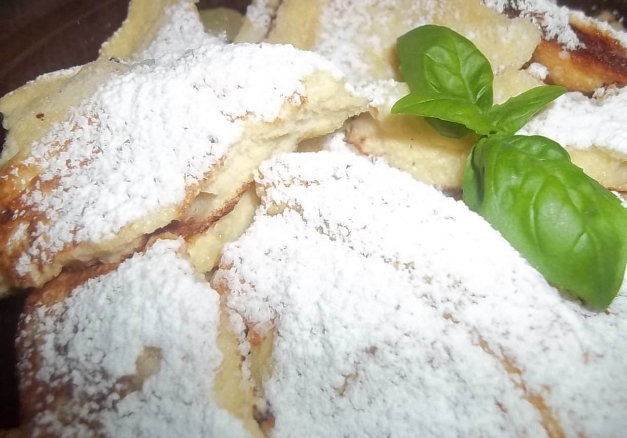 Omlet cesarski z winogronami foto