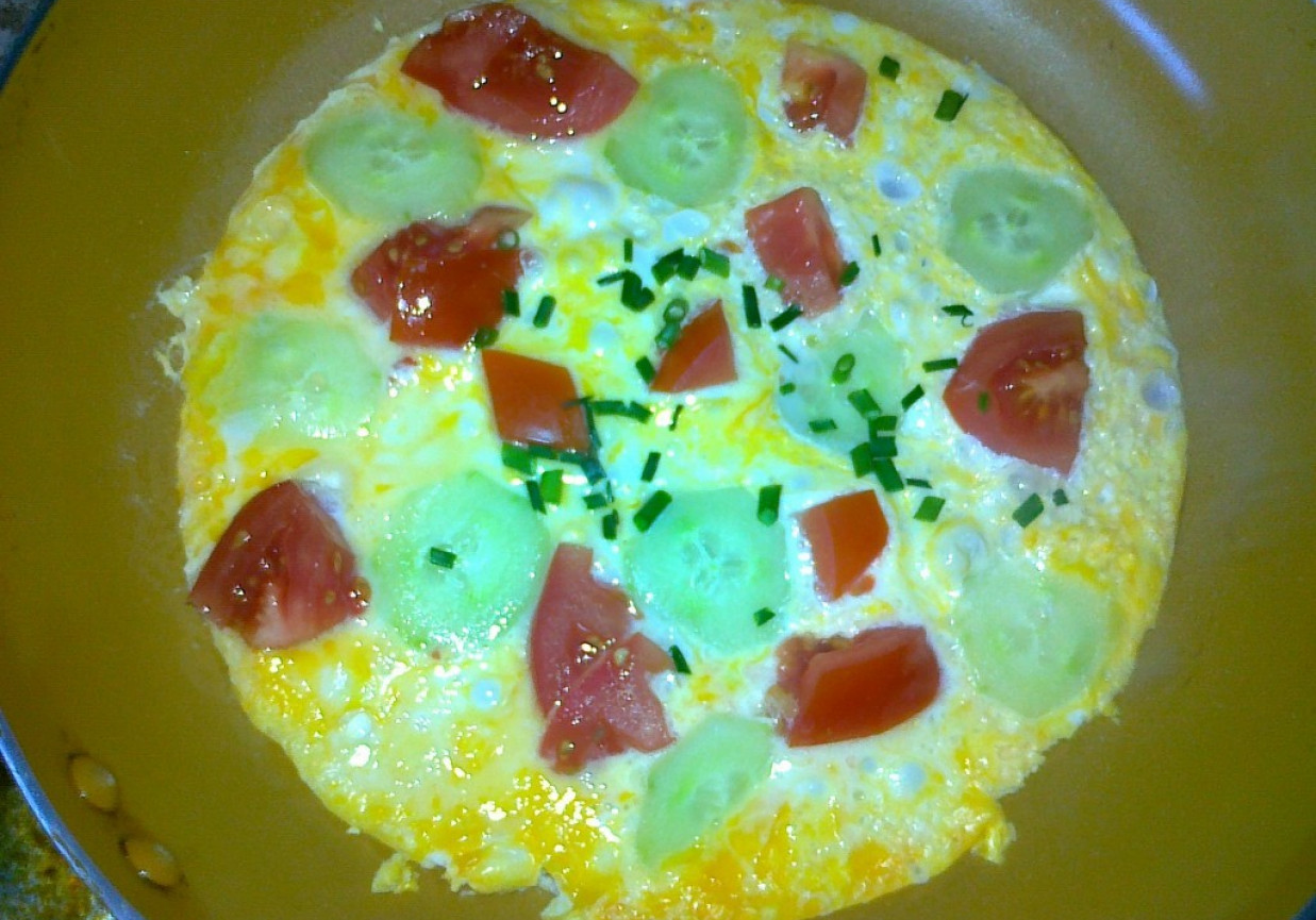 Omlet dietetyczny z warzywkami foto