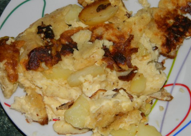 Fotografia przedstawiająca omlet gospodarski na ziemniakach