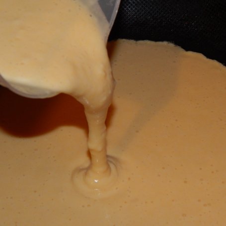 Krok 4 - Omlet / grzybek z mlekiem kokosowym i mąką kukurydzianą foto