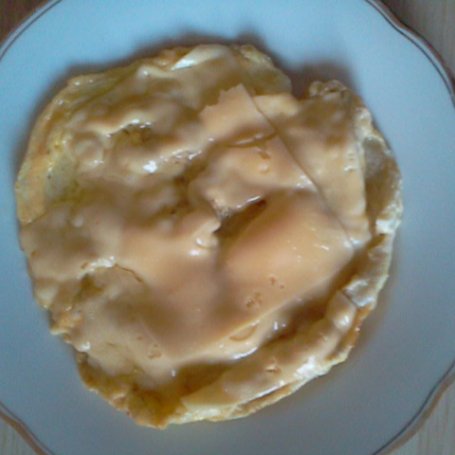 Krok 4 - Omlet jajeczny z serem foto