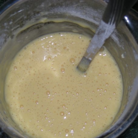 Krok 1 - omlet owocowy foto