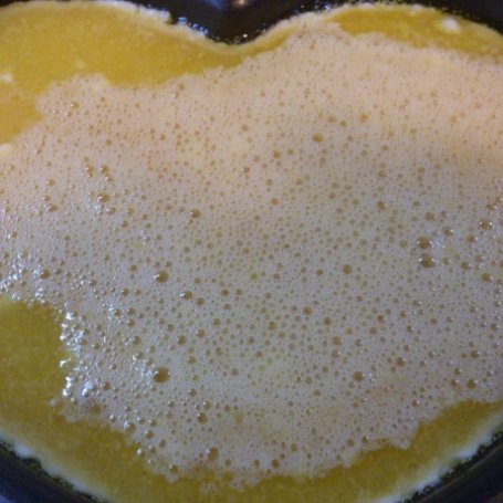 Krok 2 - Omlet z grzybami i cebulą foto