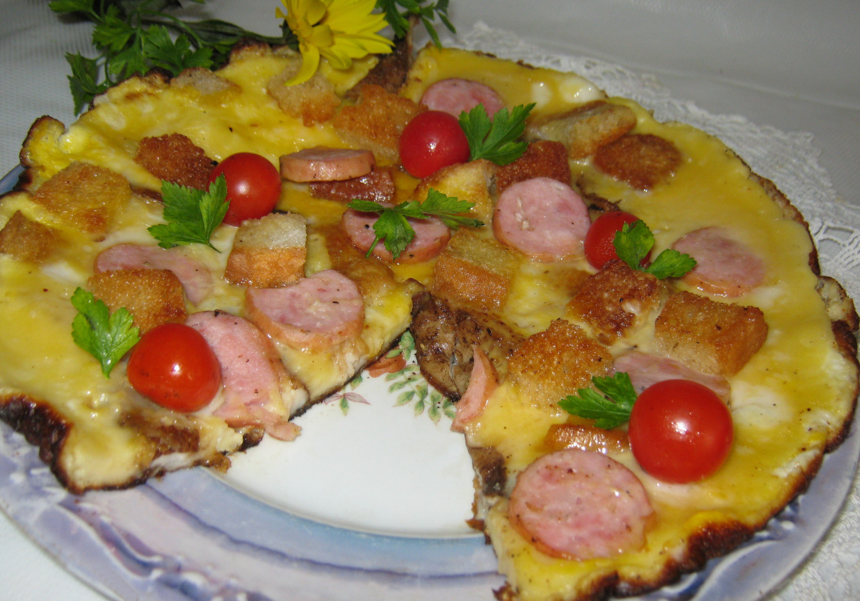 Omlet z kanią i wędliną foto