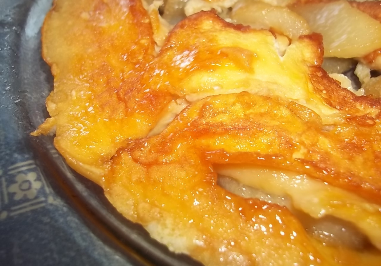 Omlet z karmelizowaną gruszką foto