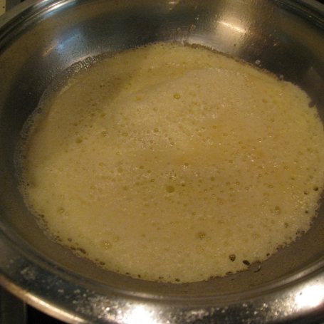Krok 1 - Omlet z kiełbasą foto