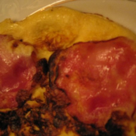 Krok 3 - Omlet z kiełbasą foto