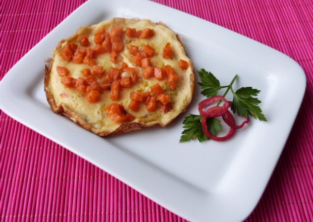 Fotografia przedstawiająca Omlet z marchewką