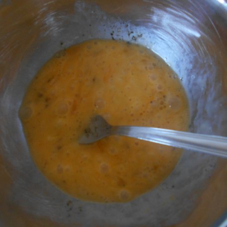 Krok 3 - Omlet z młodą kapustą foto