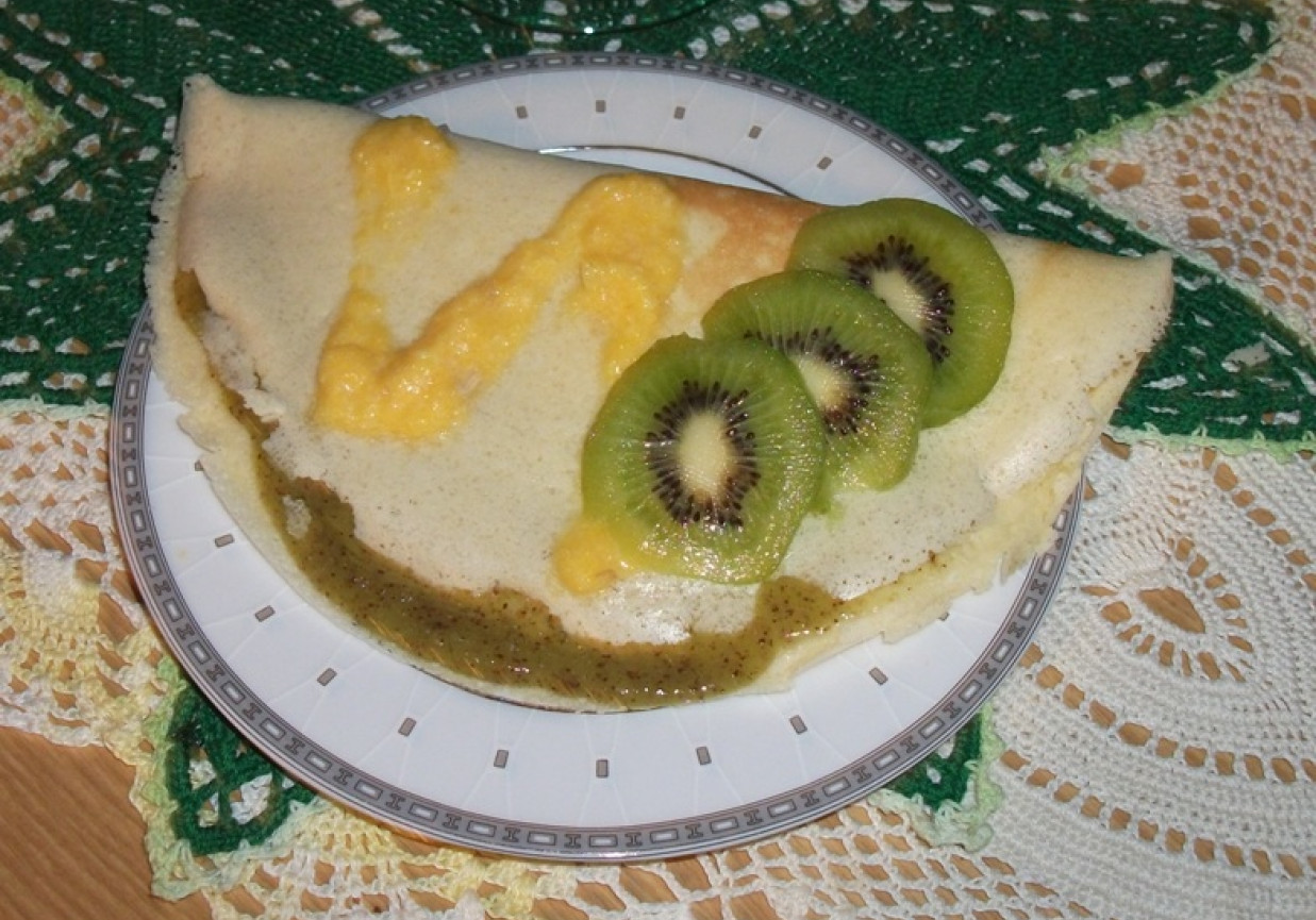 Omlet z nadzieniem kiwi foto