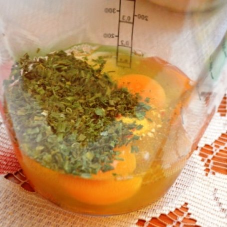 Krok 2 - Omlet z papryką i pieczarkami ( dieta) foto