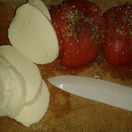 Krok 9 - Omlet z pomidorami i mozzarella foto