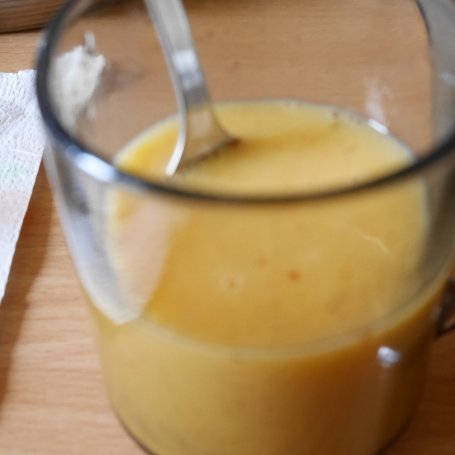 Krok 2 - Omlet z pomidorami foto