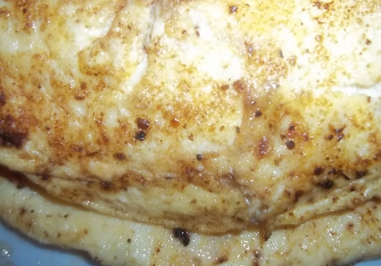 Omlet z sałatką foto