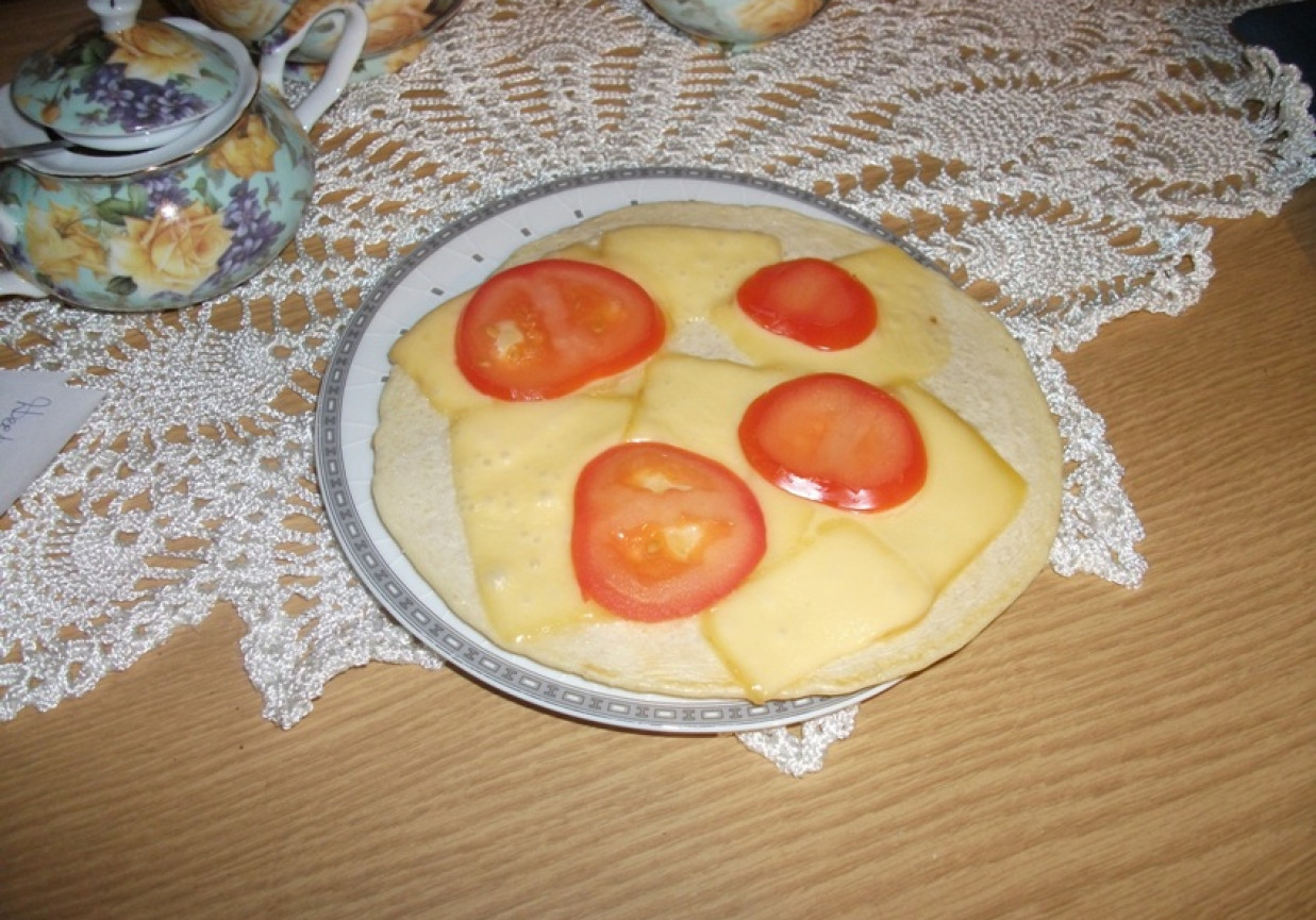 Omlet z serem z pomidorem foto