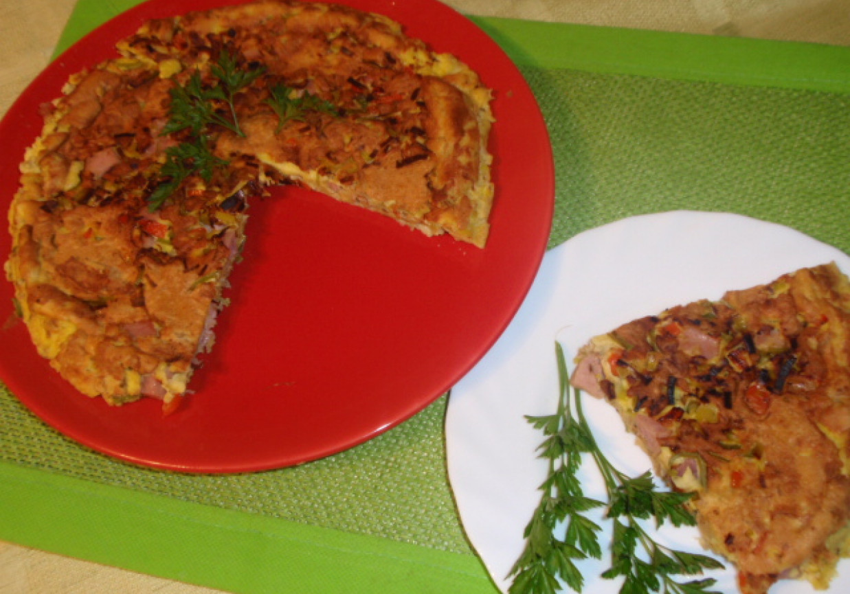 Omlet z szynką i orzechami foto