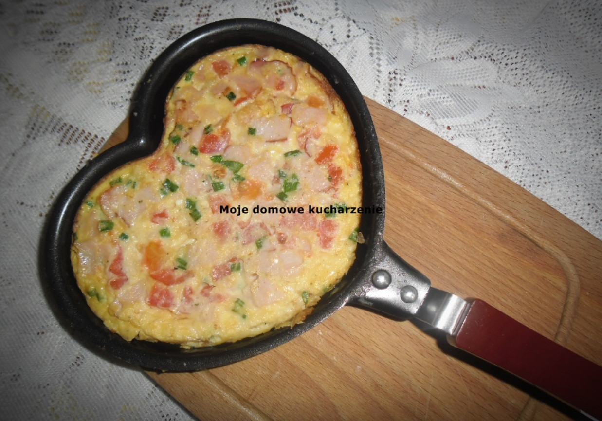 Omlet z szynką i pomidorem foto