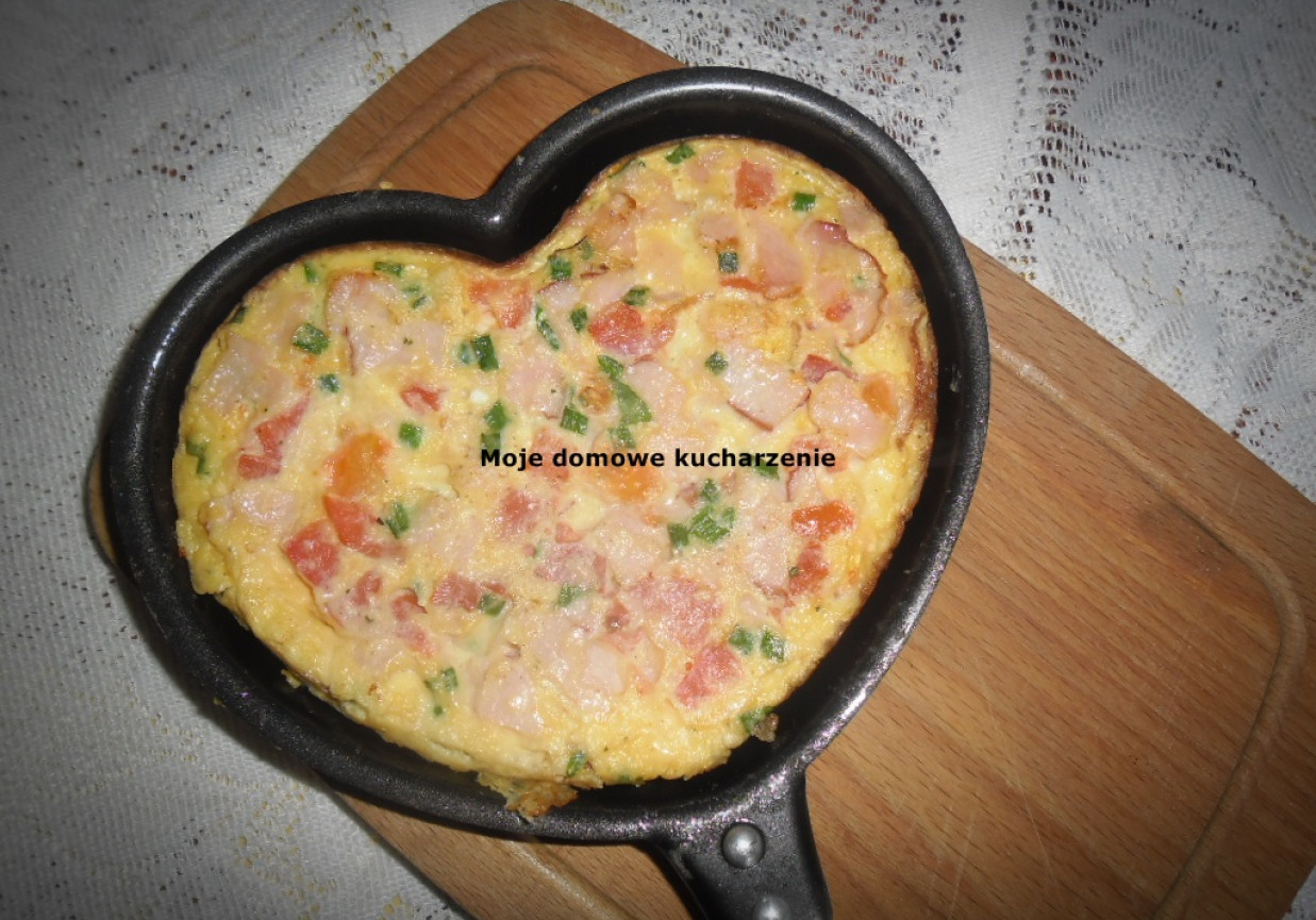 Omlet z szynką i pomidorem foto