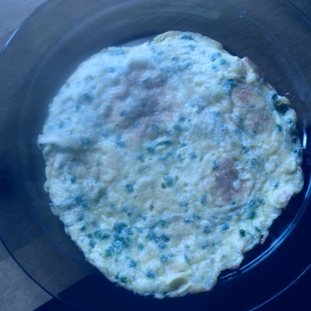 Krok 4 - Omlet z zieleninką foto