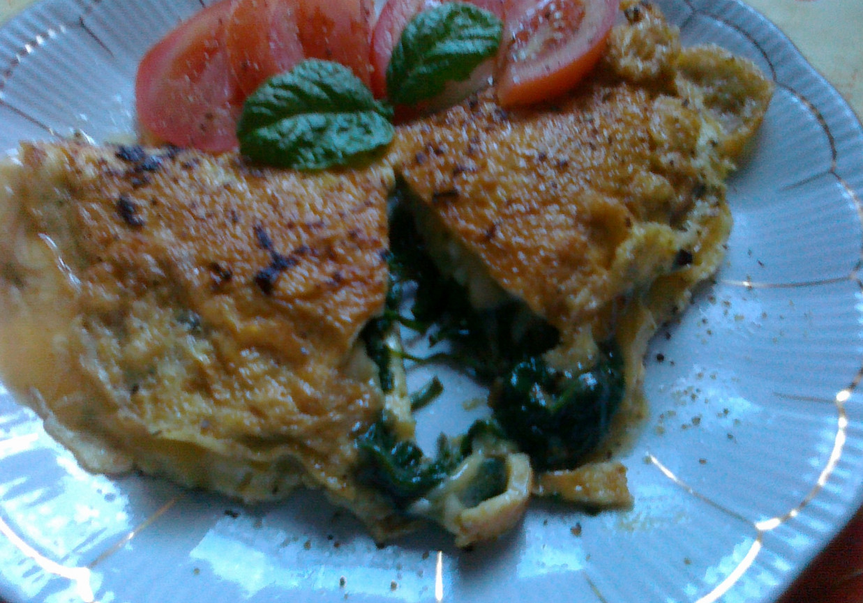 omlet ze szpinakiem i serem foto