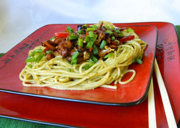 Fotografia przedstawiająca Orientalne spaghetti