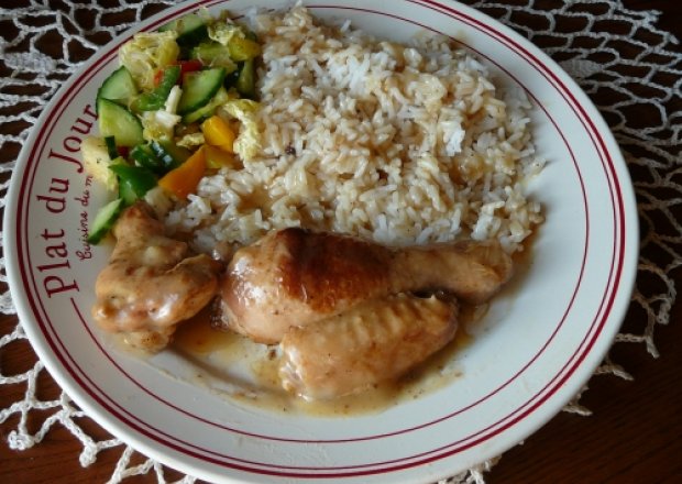 Fotografia przedstawiająca Orientalny kurczak z ryżem
