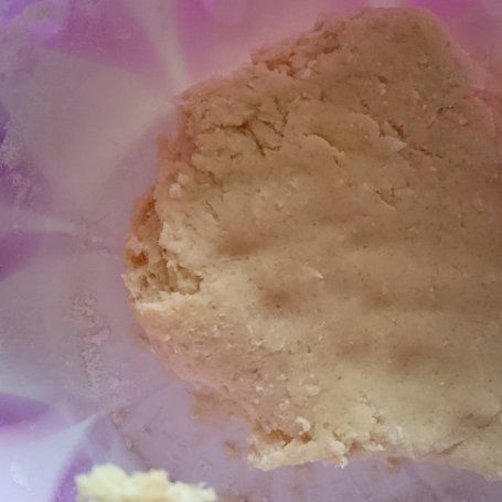 Krok 1 - Orkiszowe ciasto z budyniem, kaszą manną i nektarynkami foto