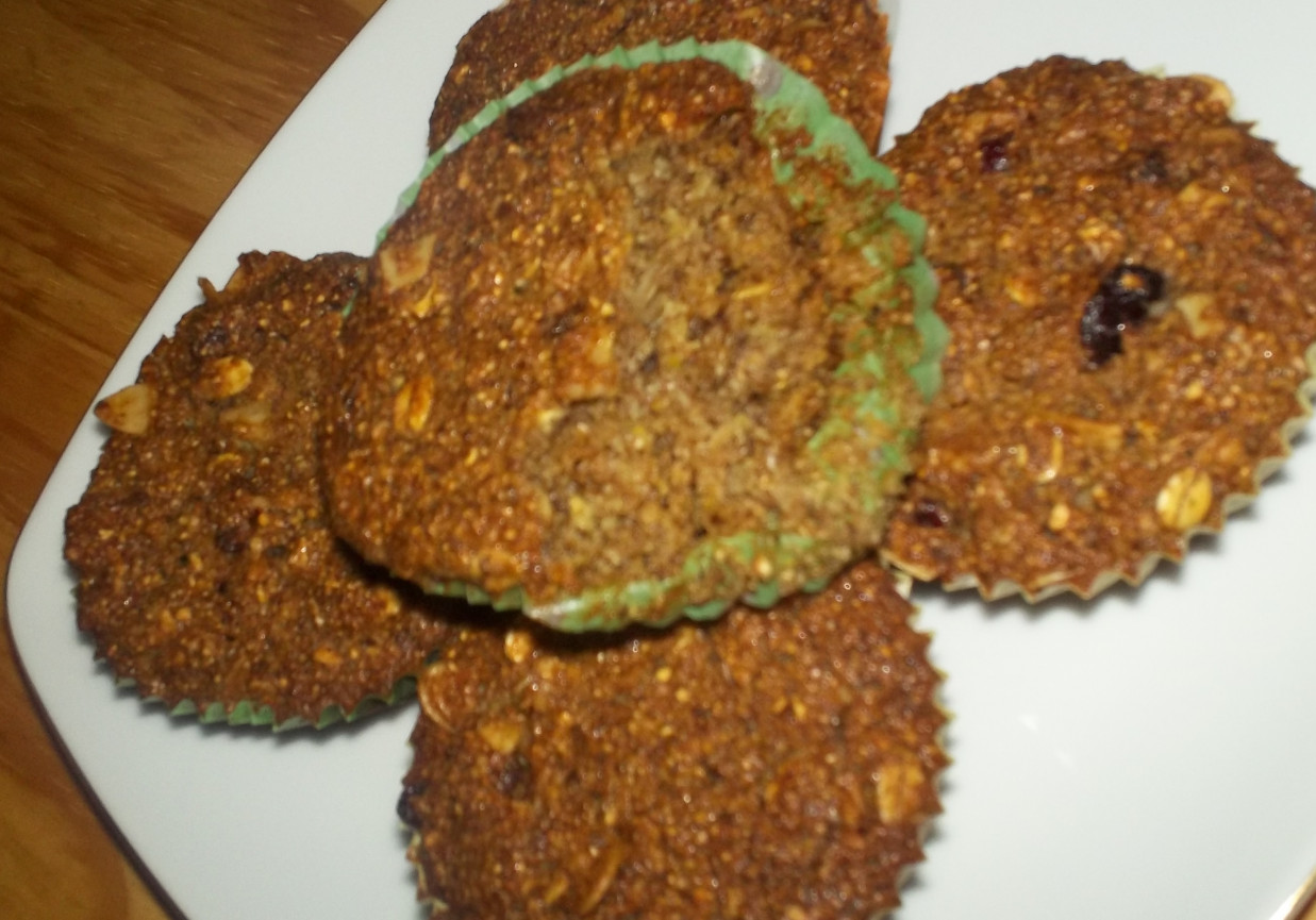 Orkiszowe muffiny z bakaliami foto