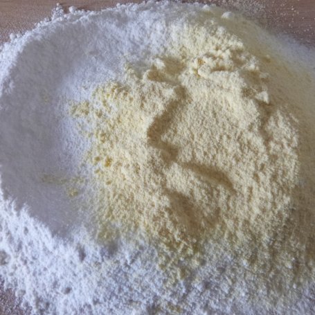Krok 1 - Orzechowe ciasteczka z mąką kukurydzianą foto