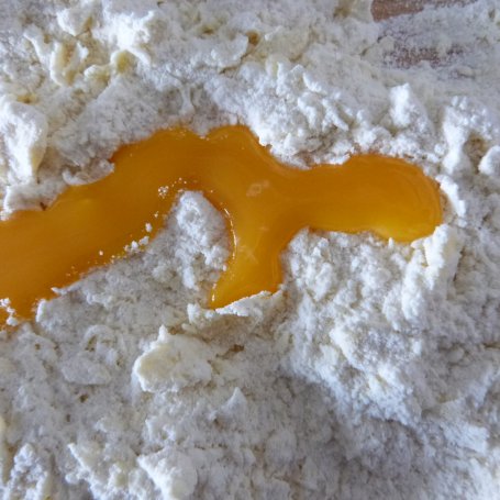 Krok 3 - Orzechowe ciasteczka z mąką kukurydzianą foto