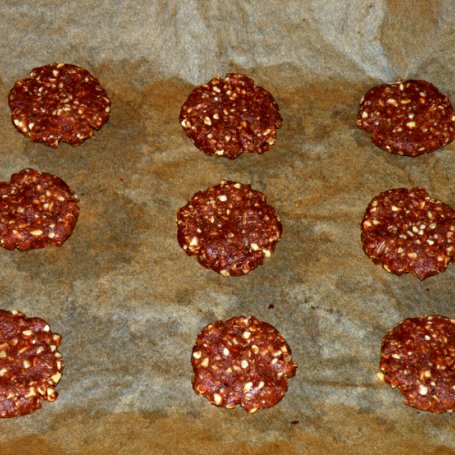 Krok 4 - Orzechowe ciasteczka z nutellą (owsiane i pełnoziarniste) foto