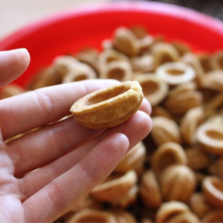 Krok 2 - Orzeszki z karmelem mojej babci foto