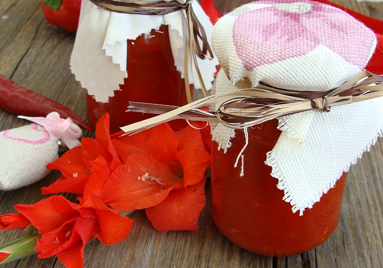 Ostry domowy ketchup z papryki i chili DoradcaSmaku.pl