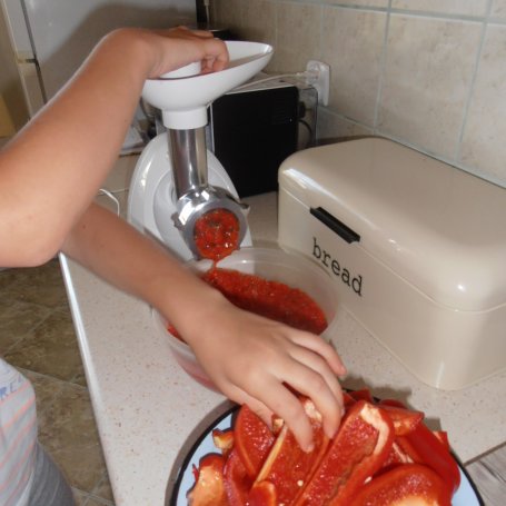 Krok 2 - Ostry domowy ketchup z papryki i chili foto