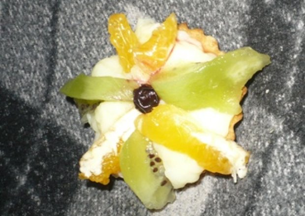 Fotografia przedstawiająca owocowe babeczki