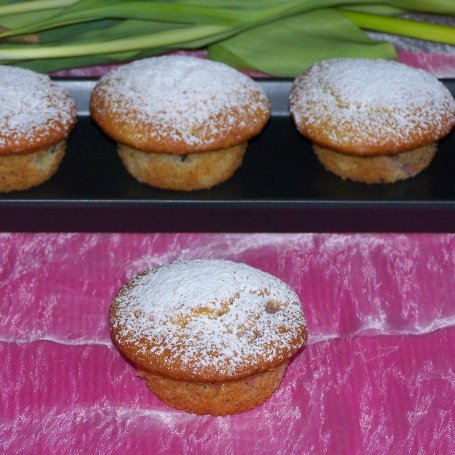 Krok 7 - Owocowe muffinki, czyli do kawy idealna łakoć :) foto