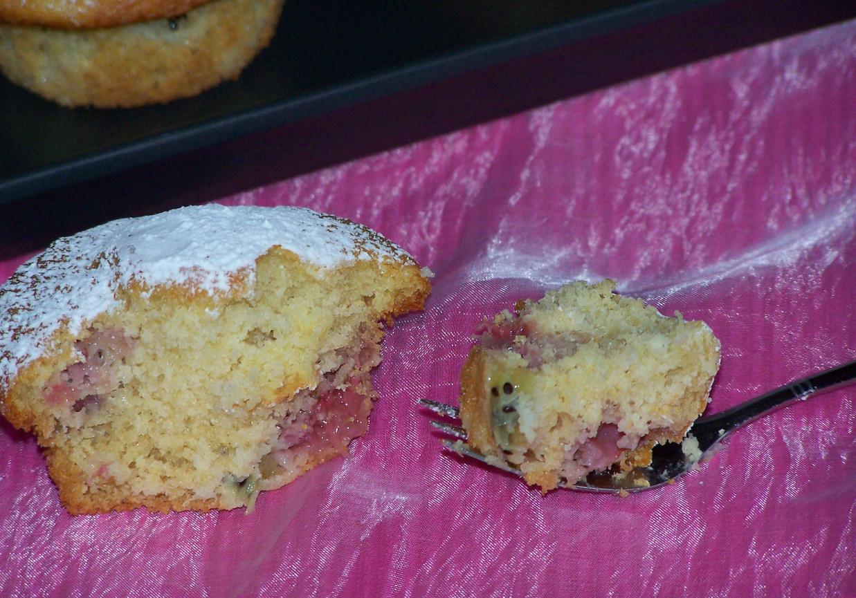 Owocowe muffinki, czyli do kawy idealna łakoć :) foto