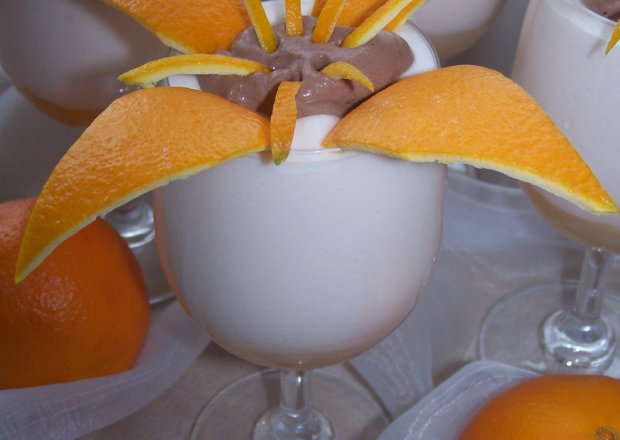 Fotografia przedstawiająca Owocowe orzeźwienie, czyli deser pomarańczowo-grejpfrutowy :)
