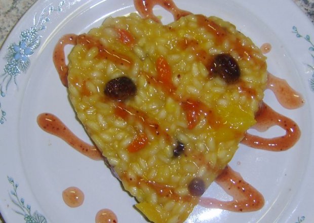 Fotografia przedstawiająca owocowe risotto